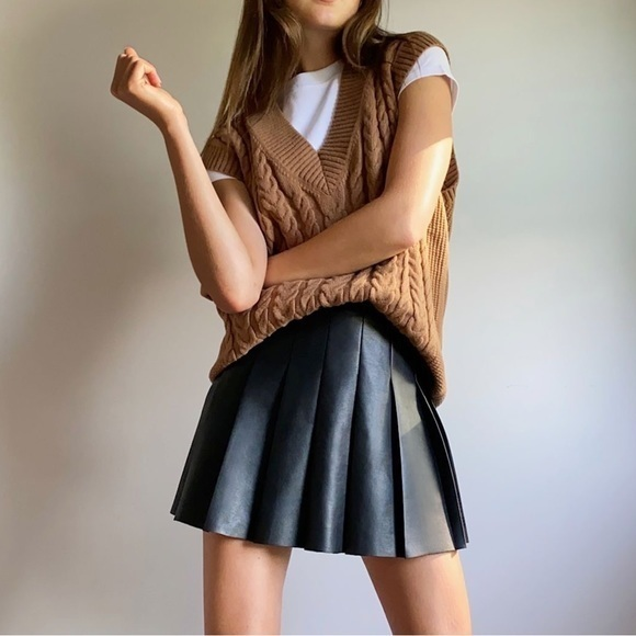 Aritzia Skirts Aritzia Sunday Best Mini Skirt Poshmark